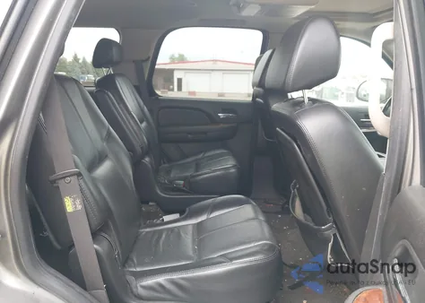 2007 GMC Yukon из США, поврежденный, VIN 1GKFK13047R143047